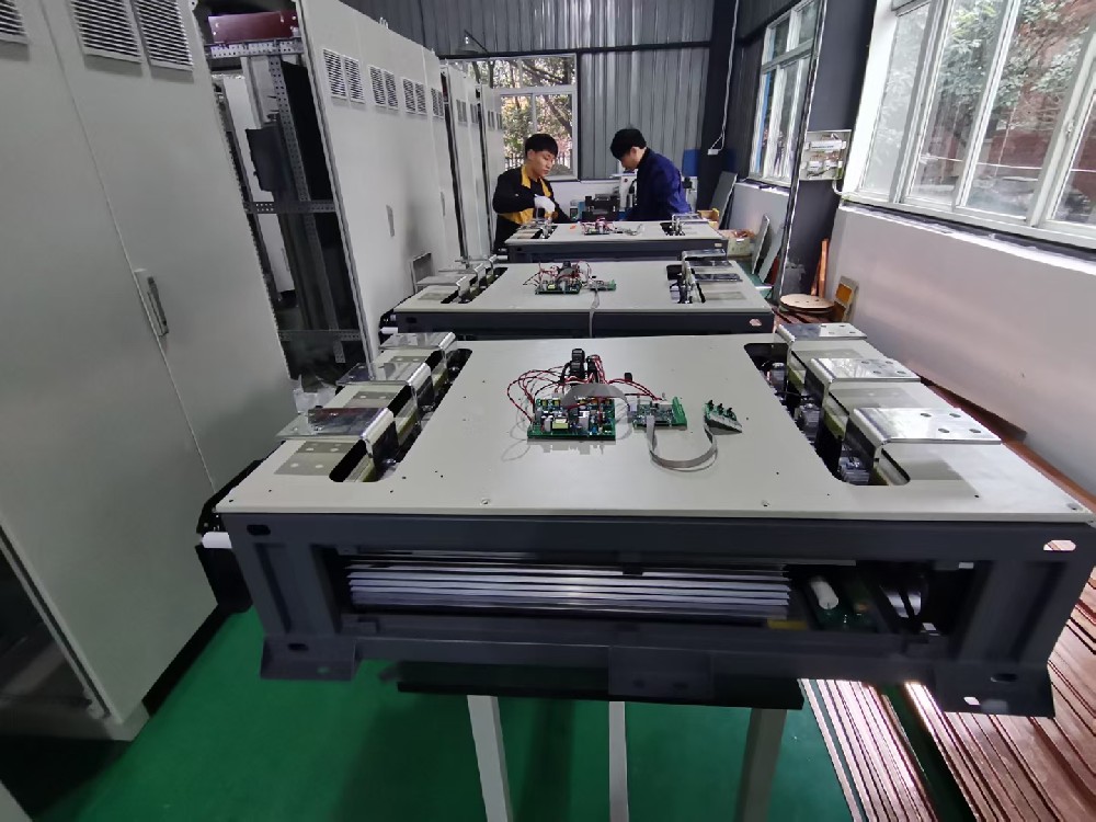 电力调整器在对多组加热丝进行节造时，可能会出现哪些故障？若何进行故障排除？