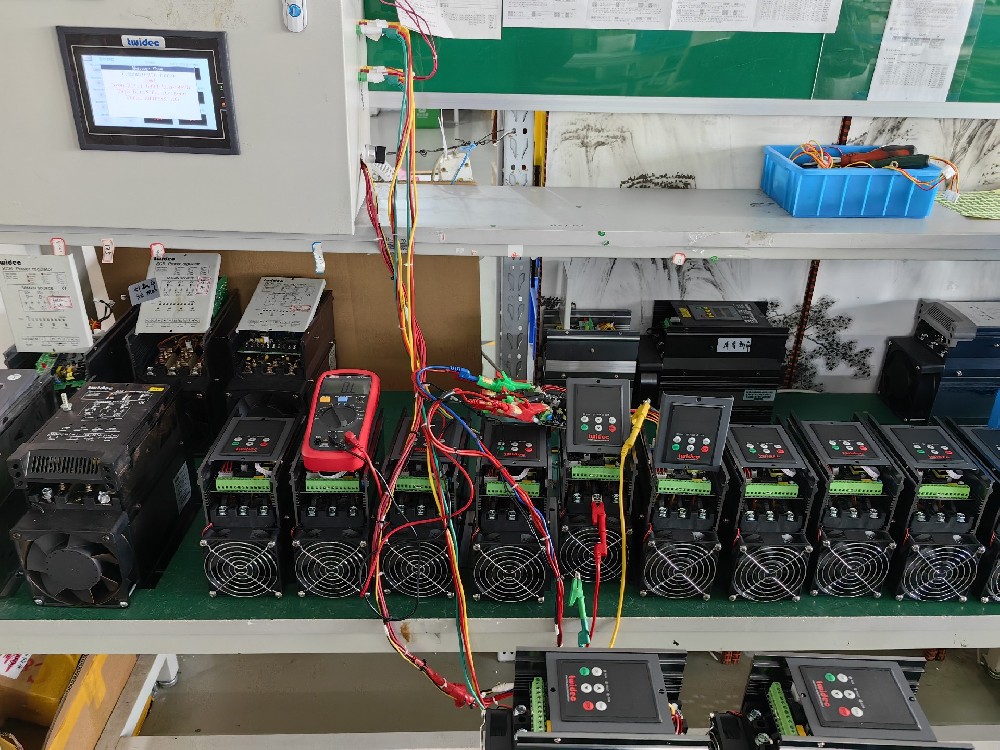 在构筑能源治理领域，电力调整器怎么共同智能照明系统实现最大化节能？